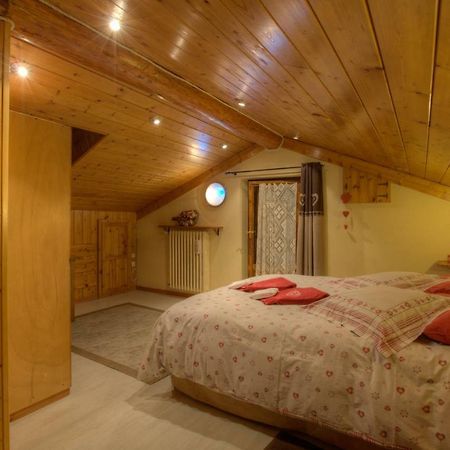 Appartamenti Lo Scoiattolo - Noce E Nocciola Pré-Saint-Didier Exterior foto